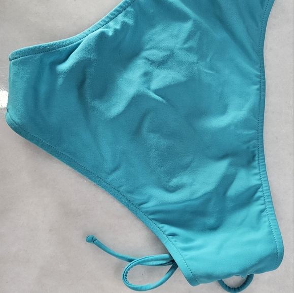 Venus Bikini - Picture 3 of 6